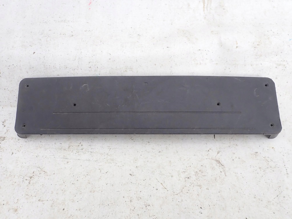 фото №1, Mercedes c w204 204 lift подкладка pod номерной знак