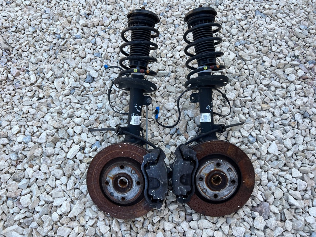 фото №1, Citroen c3 iii поворотный кулак амортизатор левый p60 20r