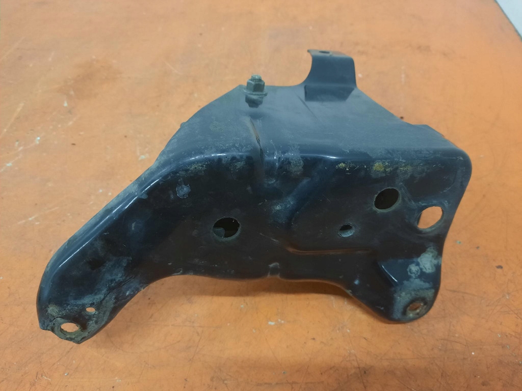 Nissan оригінальний номер 47660 vk310 насос abs Недорого