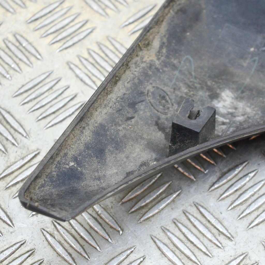 фото №5, Mitsubishi pajero 2006 обшивка / обивка задний крышки багажника