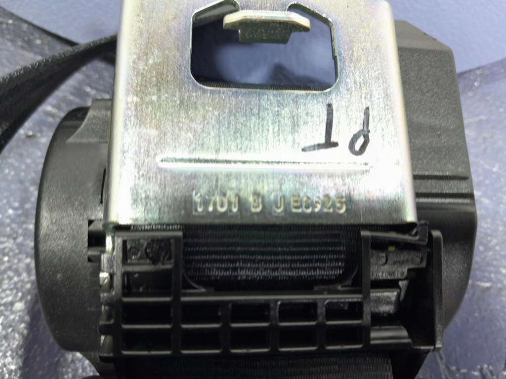 фото №4, Dacia jogger pas безопасности левый задняя 898418751r