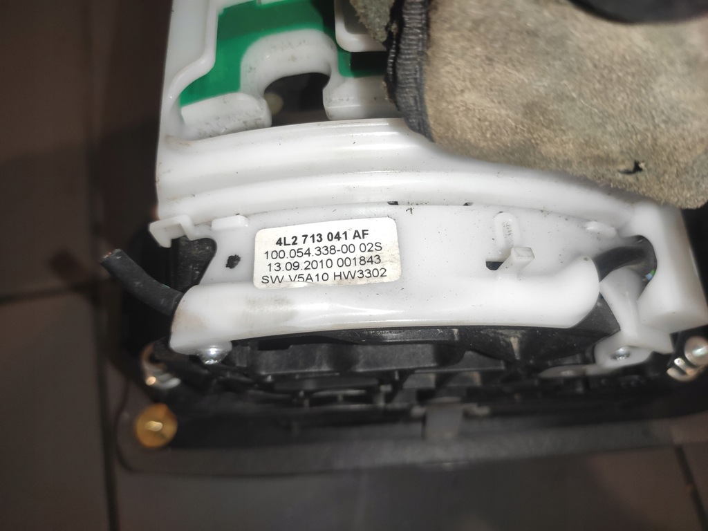 фото №13, Audi q7 4l 3.0tdi домкрат вибірник передач автоматична коробка передач трос ручка anglik