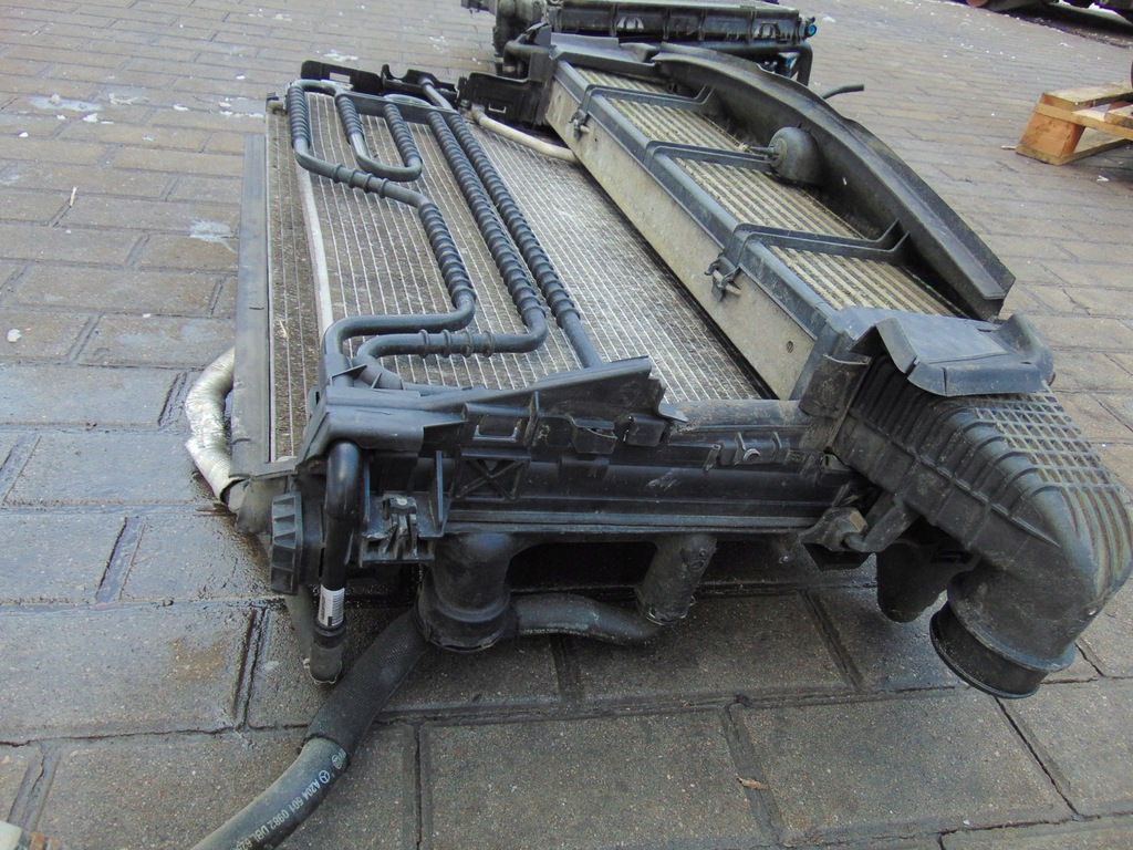 фото №9, Mercedes-benz оригінальний номер a2045000193 двигун електричний, вентилятор радіатора