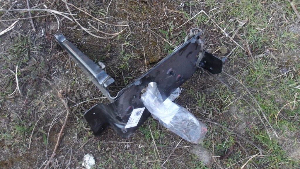 фото №1, Основание аккумулятор кронштейн vw t5 t6