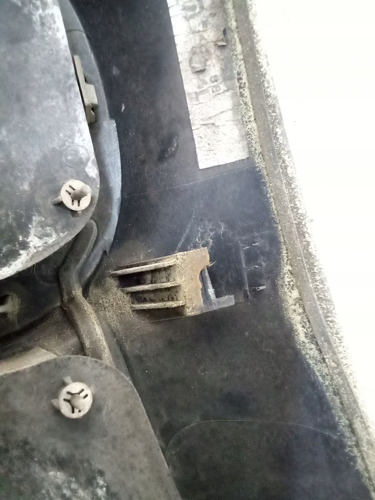 фото №9, Mazda 3 bk hb решітка радіатора решітка радіатора