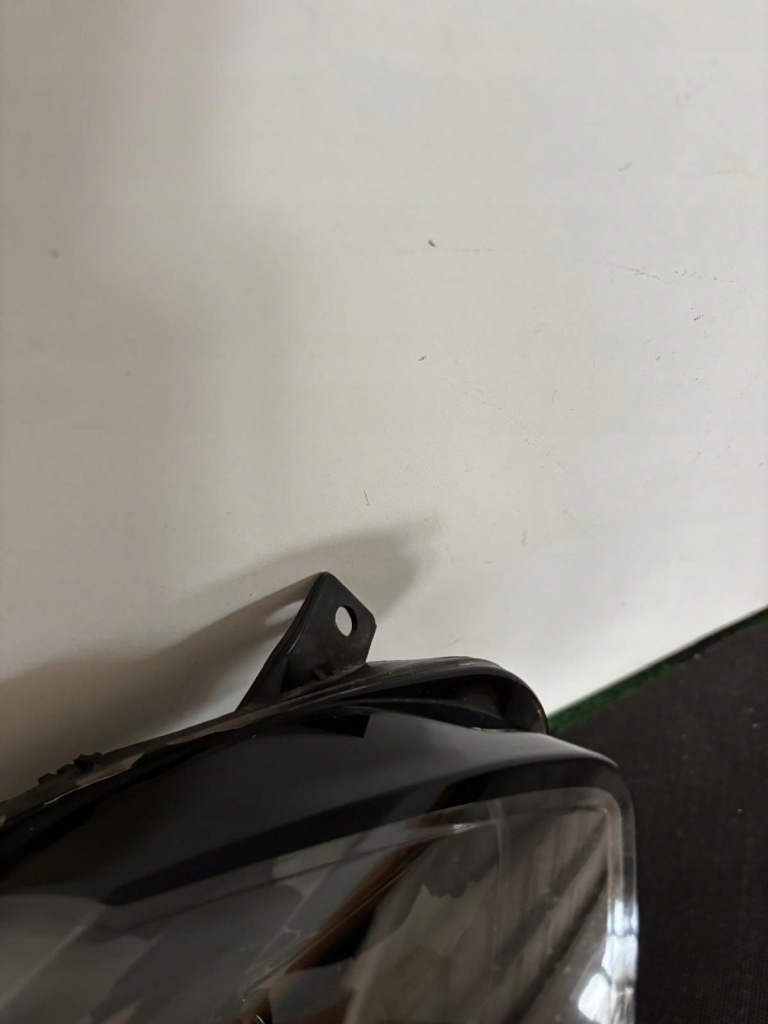 фото №3, Лампа права фара renault megane звичайна + довгий led демонтаж комплектна