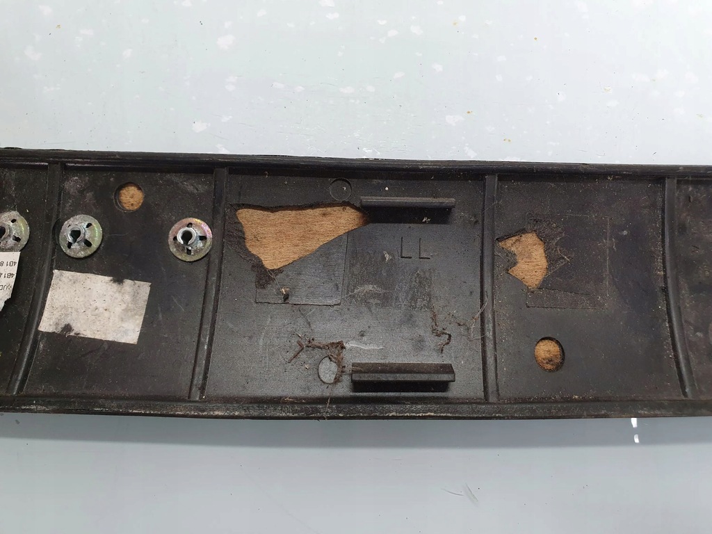 фото №8, Audi a6 s6 c5 4b 1999 рамка панелі приладової панелі