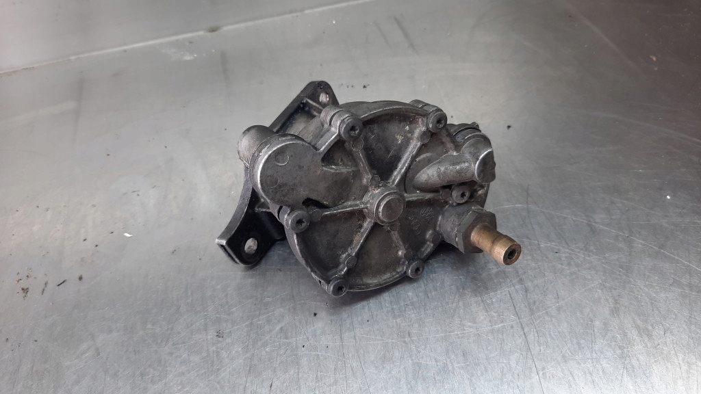 Купить Насос вакуум volkswagen lt t4 2.5d 074145100