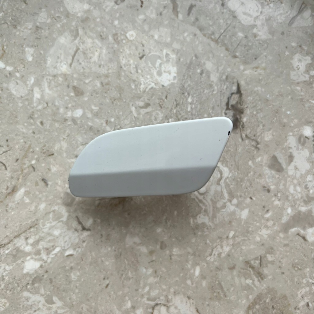 фото №1, Vw transporter t9 16-19 заглушка распылителя левая