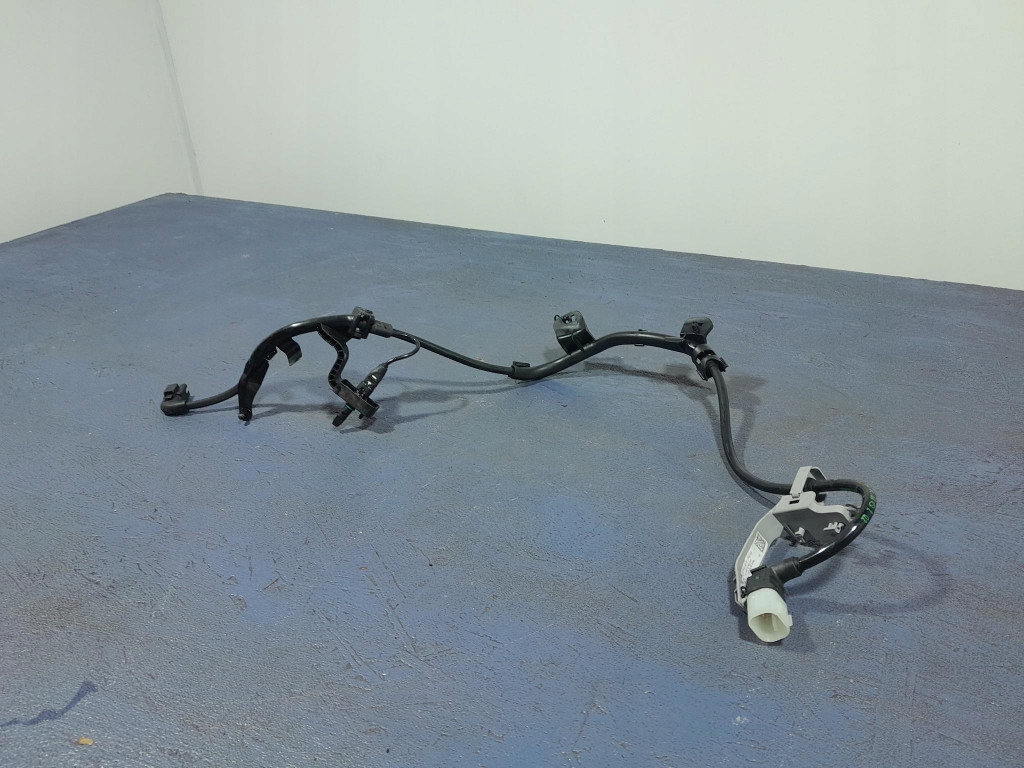 Mercedes a w177 датчик abs задний  задний правый a2475400600 Недорого