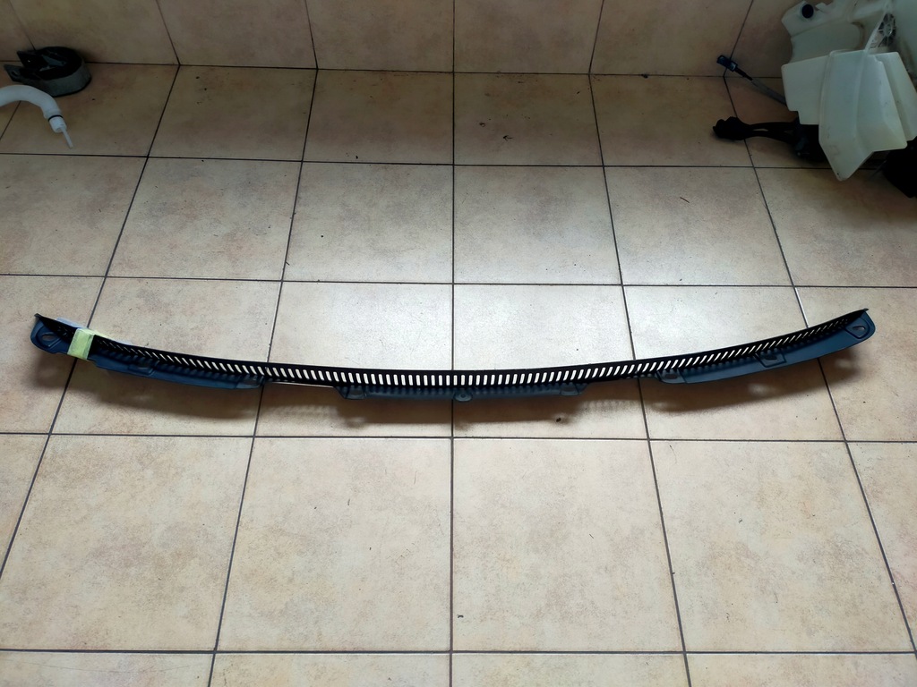 фото №1, Volvo xc-60 xc60 молдинг капот 2009-2012