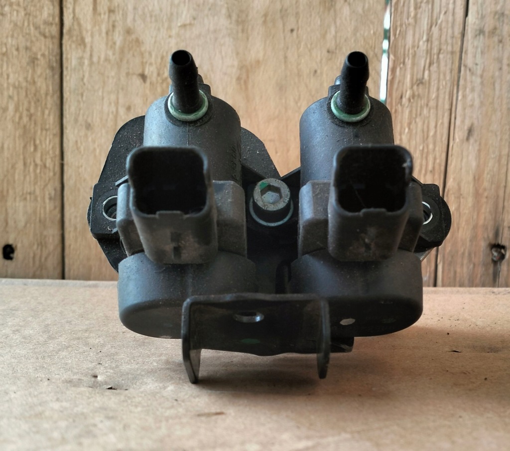 фото №1, Клапан вакууму citroen c5 iii x7 2.2 hdi 9665456180