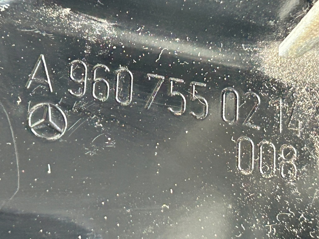 фото №7, Замок бардачка mercedes actros mp4 a9607520250 + кронштейн a9607550214