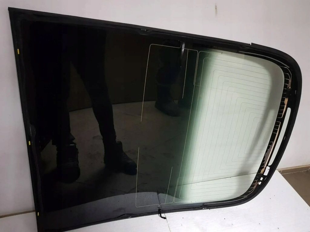 фото №3, Tesla model 3 скло задня задня