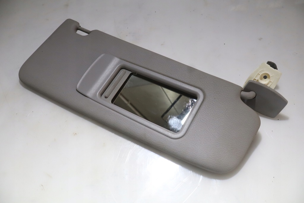 фото №1, Защита солнцезащитная правая 5 525d f10 lift uk