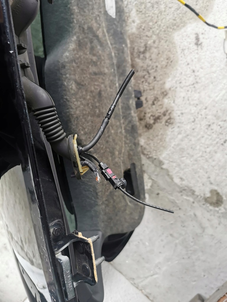 фото №13, Крышка багажника багажника комплектная volvo v60 ii 452-26