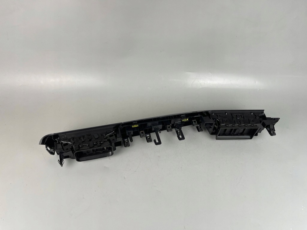 фото №8, Renault captur ii 2023 рамка панели приборной панели