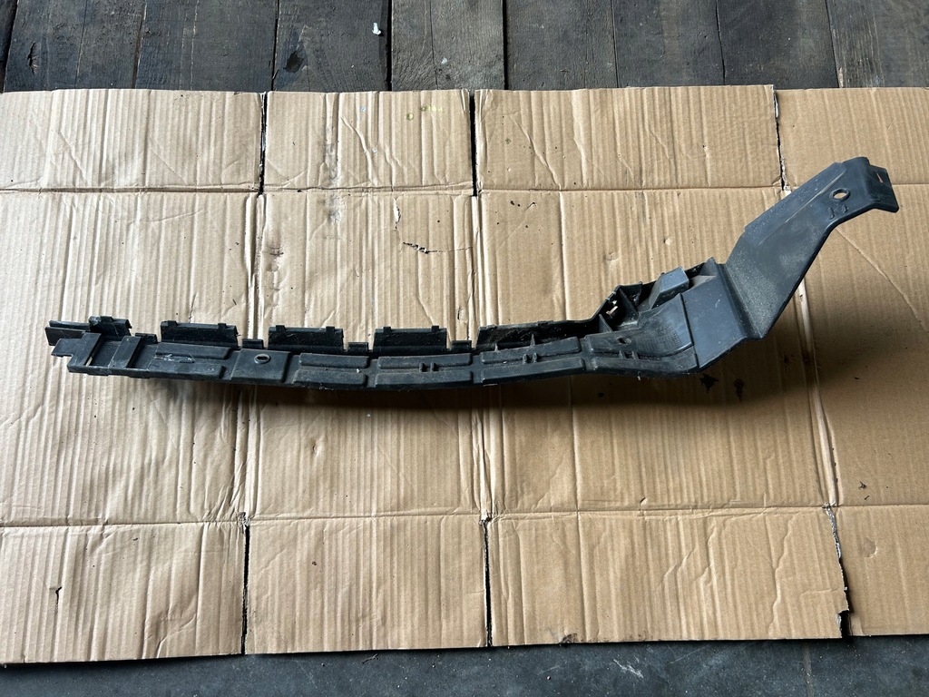 фото №1, Grande punto напрямна бампера задня 51750181