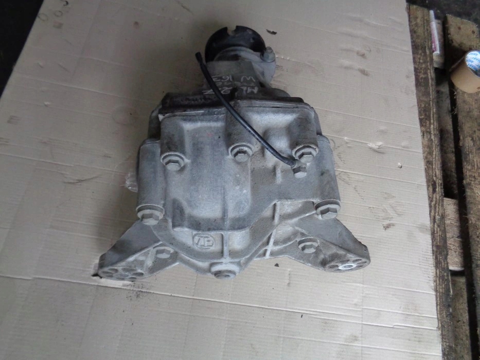 Дифференциал задний  mercedes ml w163 2.7 cdi Доставка