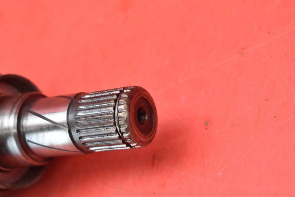 Привідний вал ліва перед механічна коробка передач 13367061 opel astra 5 v k 1.6 cdti 95 km 15-20 Недорого