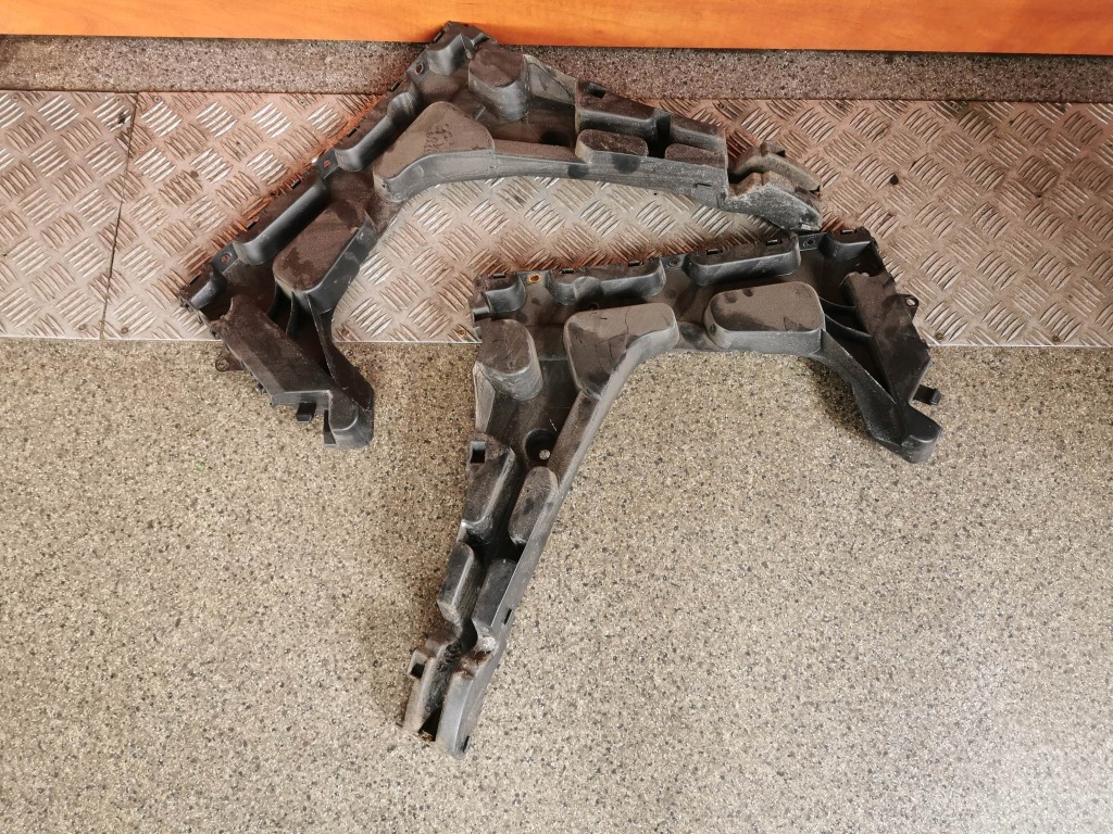 фото №1, Напрямна бампера задня seat leon 5f9807375b 5f9807376b