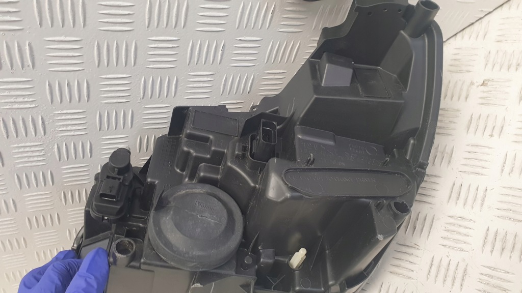 фото №10, Peugeot 208 ii лампа права фара правий 9833036180 90200108