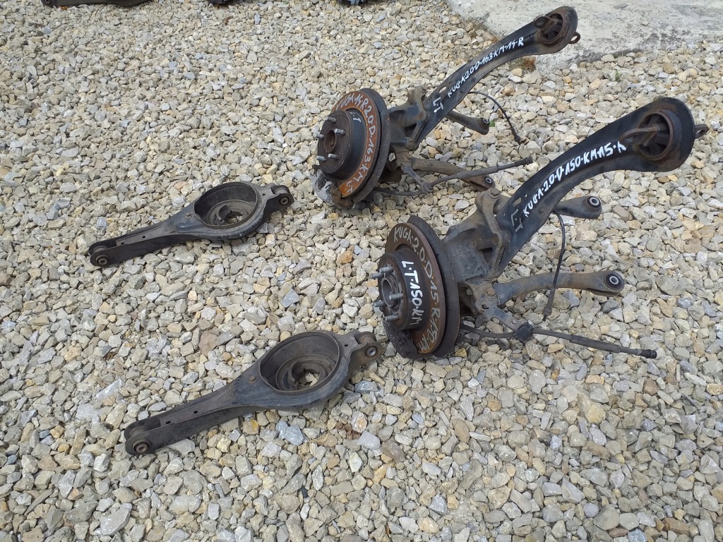фото №3, Kuga mk2 подвеска поворотный кулак ступица задняя левая
