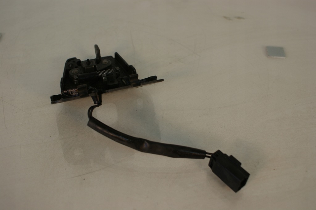 фото №7, Замок крышки багажника задняя alfa romeo 156 sedan