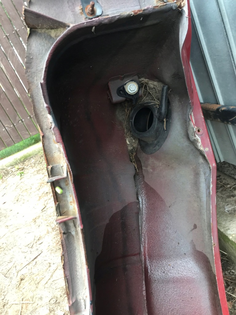 Четверть ниша крыло задняя капот крышка багажника дверь brava Киев