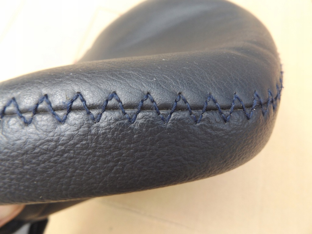 фото №6, Подголовник volvo xc70 кожа задний niebieska нитка