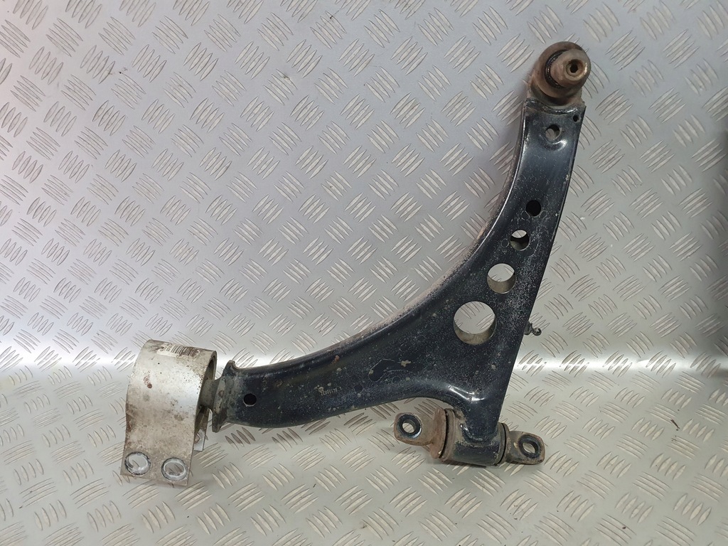 фото №1, Левый рычаг opel insignia b