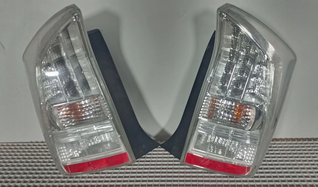 фото №8, Бампер перед kompletny набір частини кузовних toyota prius xw30 2011