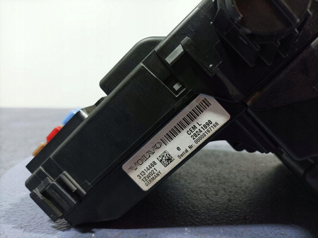 фото №6, Volvo xc90 i lift коробка предохранителей модуль cem 31314468