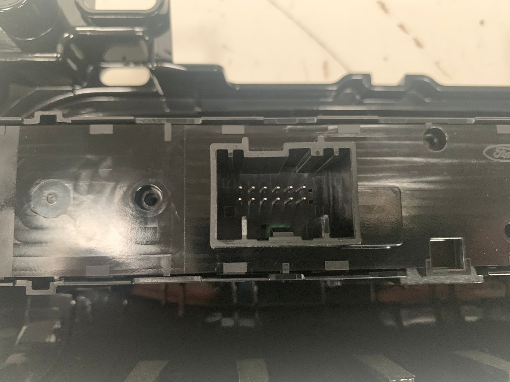 фото №7, Ford escape mk4 kuga mk3 2024 lift панель радио pj6t-18k811-ace usa