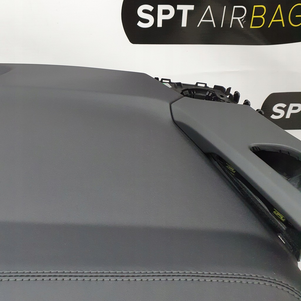 фото №8, R8 панель приладів консоль подушки безпеки ремені подушка безпеки