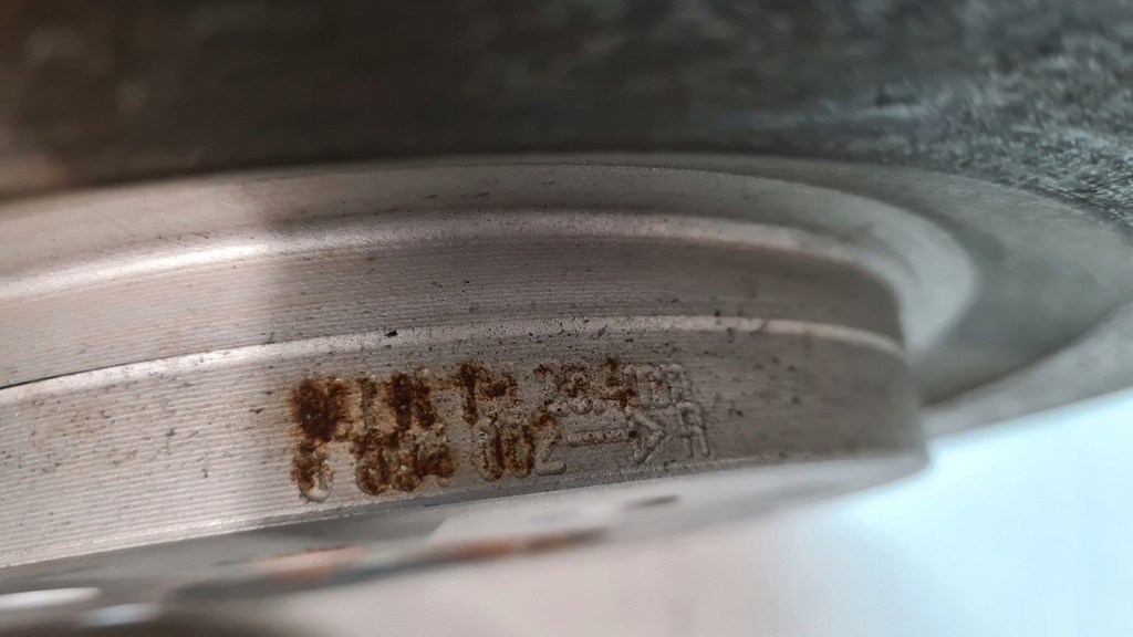 фото №11, Суппорты brembo тормозные диски тормозные колодки bmw 1 f40 f52 x1 f39