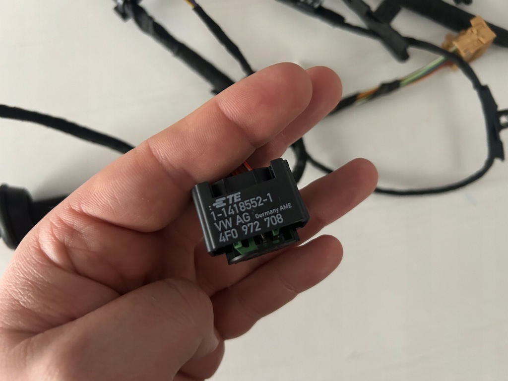 фото №11, Audi a4 s4 b9 2016-2024 жгут датчиков pdc x6 задняя 8w0971104d оригинал