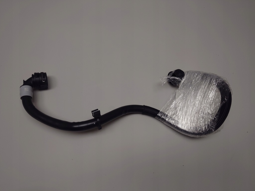 Купити Патрубок шланг трубка води 1705724-00-b tesla model y