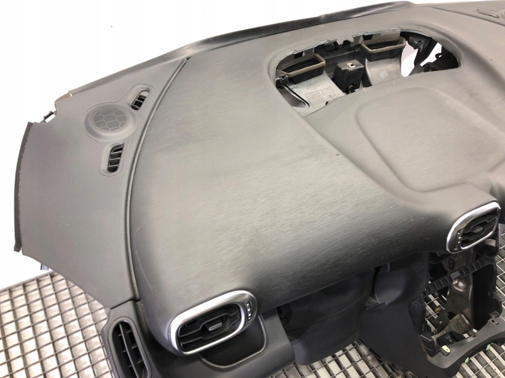 фото №8, Приборная панель консоль приборная панель citroen c3 picasso 09-22