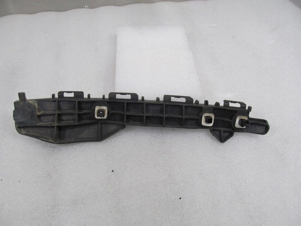 фото №9, Toyota auris hb e18 12-18 направляющая кронштейн правый бампера задняя заднего c406