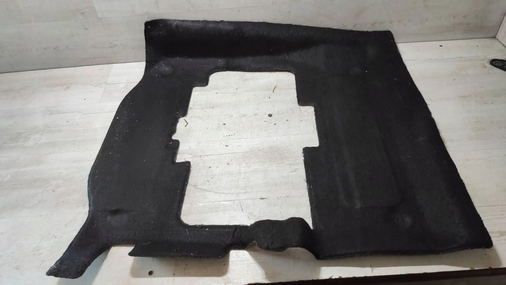 Купить Alfa romeo stelvio 2019 элементы отделка багажника