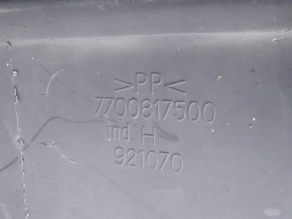 фото №8, Renault twingo i 93-98 бампер перед передній 7700817500