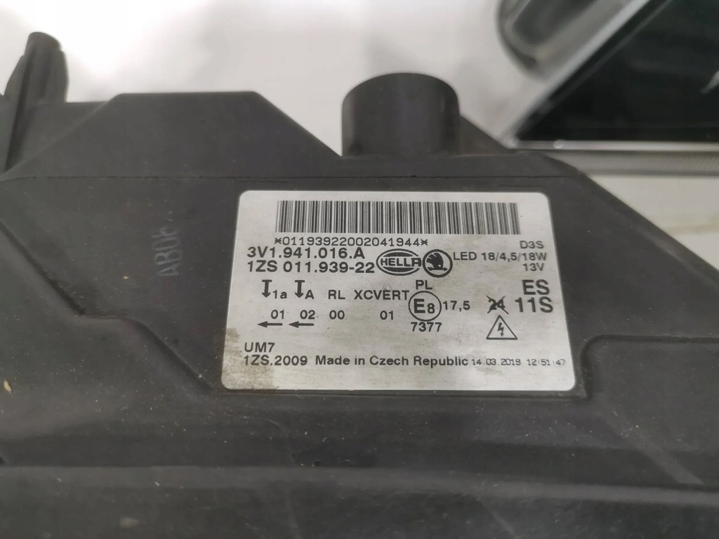 фото №11, Права - ліва лампа фара skoda superb iii 2015-2019 oryg całe !!!