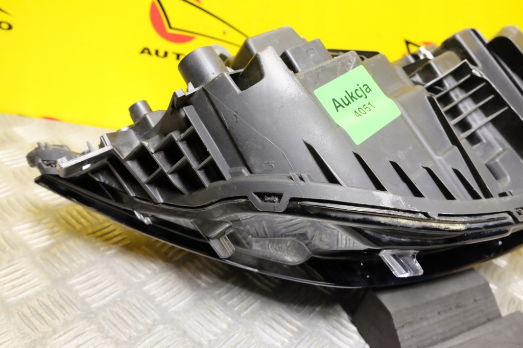 Volvo xc90 2016- фара фара full led ліва 31655778 америка в Україні