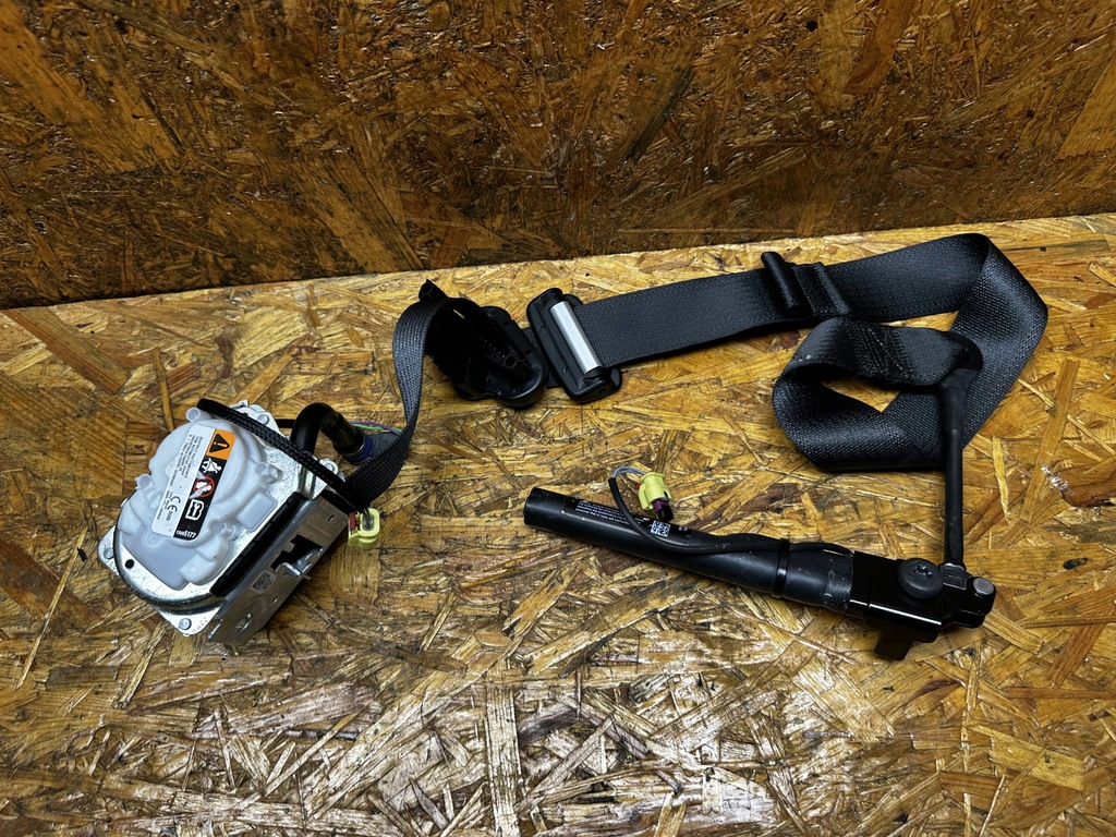 фото №5, Pas лівий перед з натягувач wrangler jl 18-