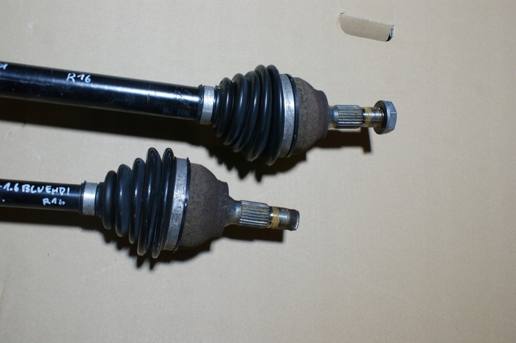 фото №2, Citroen c3 iii 1.6 bluehdi привідний вал ліва