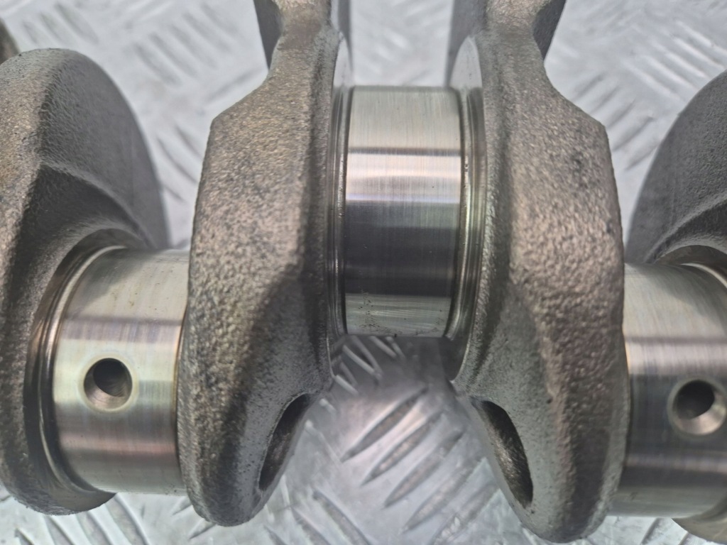 Wał колінчастий mercedes a160 w176 r2700001 m270 Зі Шроту