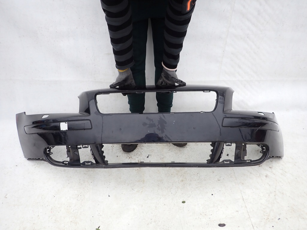 фото №1, Volvo v50 04-07 бампер перед передний spr