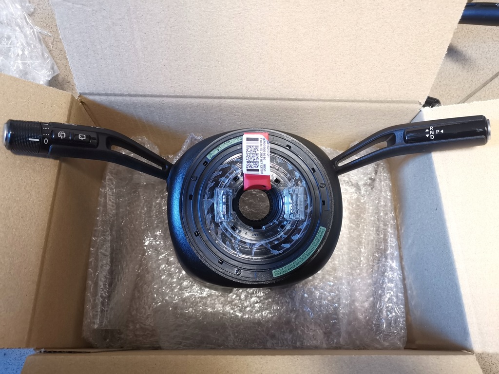 фото №1, Fabrycznie nowa лента шлейф mercedes w206 c klasa