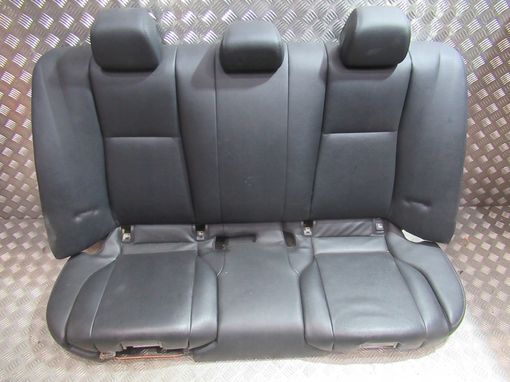 фото №1, W213 kombi заднее сиденье подъем isofix кожа